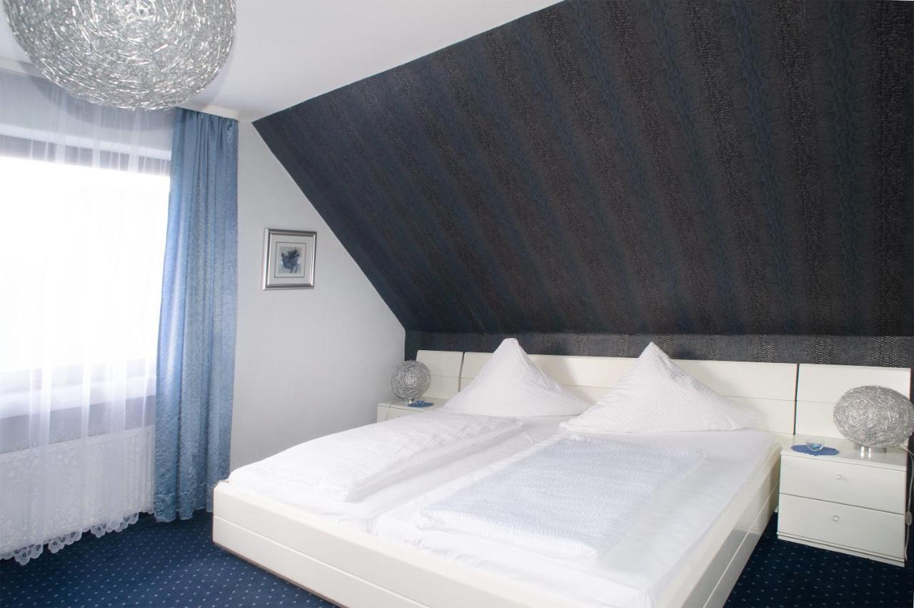 Hotel Garni Haus Schoenberger 하일리겐하우스 외부 사진