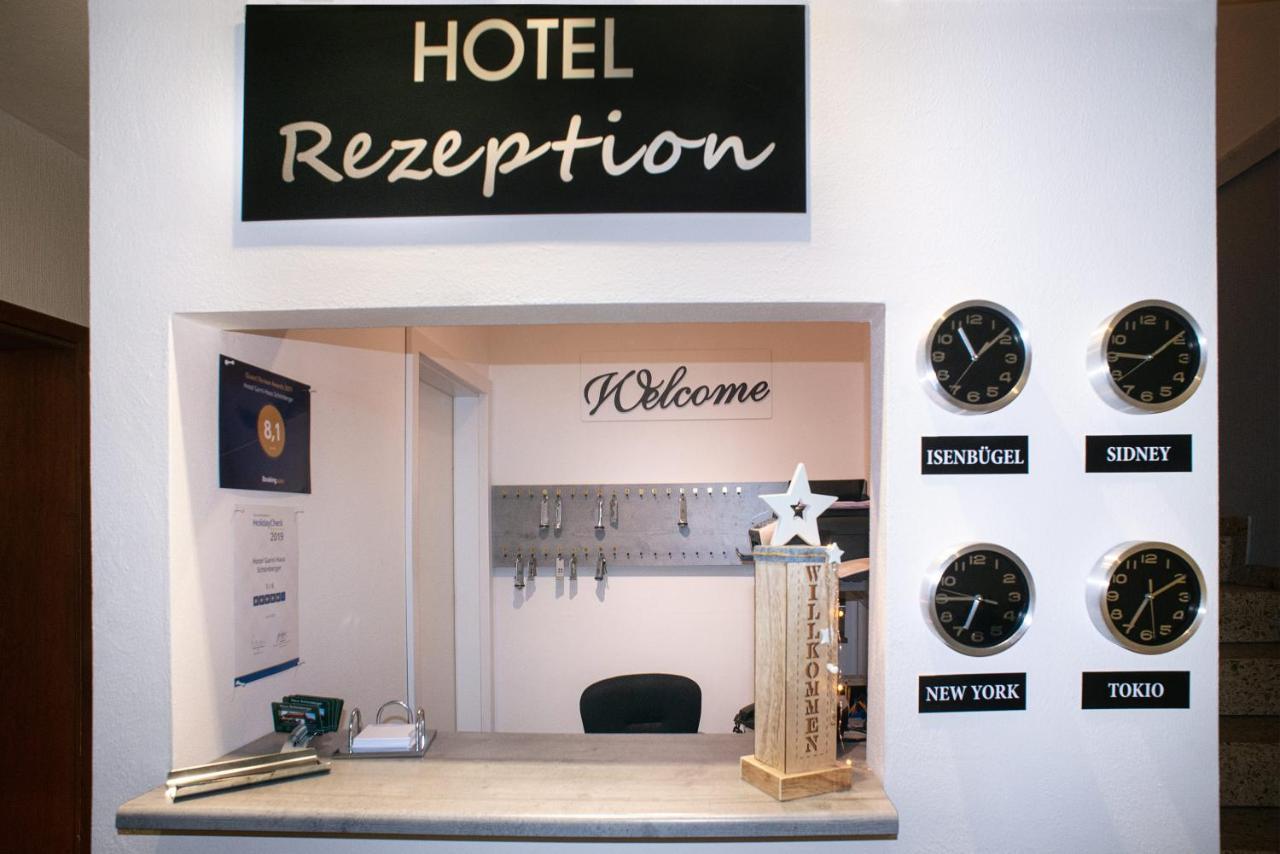 Hotel Garni Haus Schoenberger 하일리겐하우스 외부 사진
