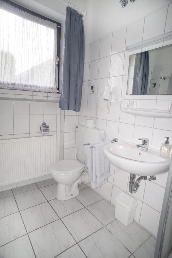 Hotel Garni Haus Schoenberger 하일리겐하우스 외부 사진